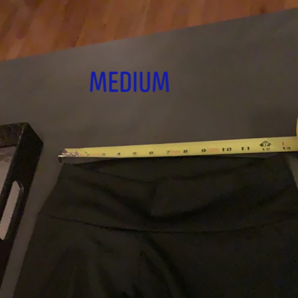 🍑Butt lifting yoga pants/leggings scrunch butt 🍑 - Picture 5 of 7